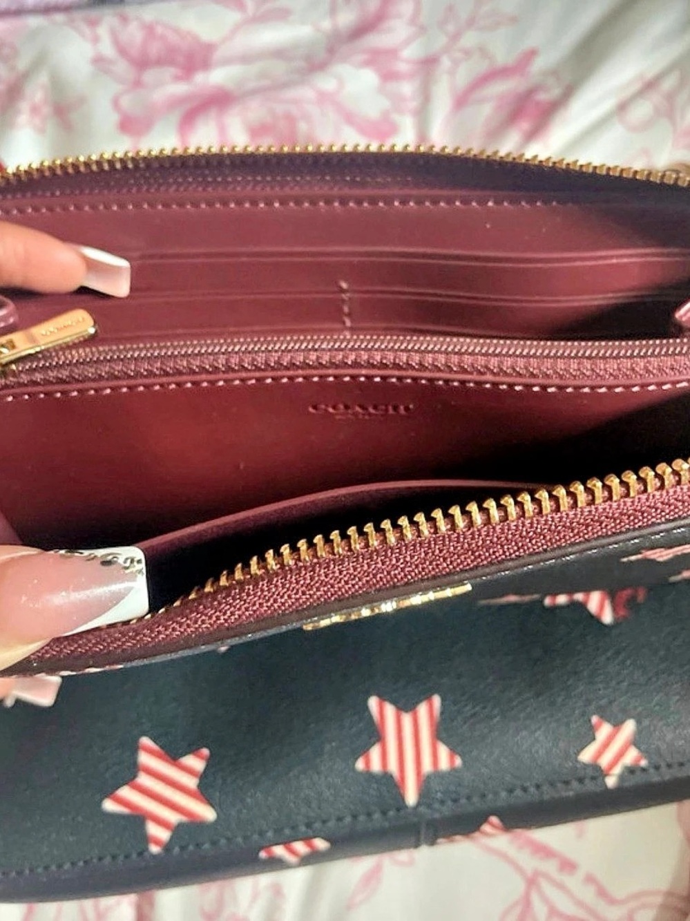 Coach Americana Star Print Barrel Crossbody Bag Black & Red - Picture 2 of 9